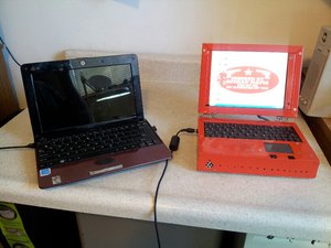 тот который по правой стороне этот ноутбук я сделал полностью сам (5362 просмотра) <a class='original' href='./download/file.php?id=36724&mode=view' target=_blank>Загрузить оригинал (179.69 КБ)</a>