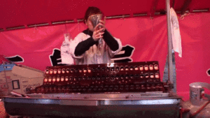 GIF_205348_la_practica_hace_al_maestro.gif (3863 просмотра) <a class='original' href='./download/file.php?id=37058&mode=view' target=_blank>Загрузить оригинал (15.47 МБ)</a>