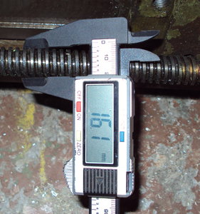 Если посмотреть на винт, то мы увидим там трапецию 16 мм. (6452 просмотра) <a class='original' href='./download/file.php?id=37638&mode=view' target=_blank>Загрузить оригинал (324.95 КБ)</a>