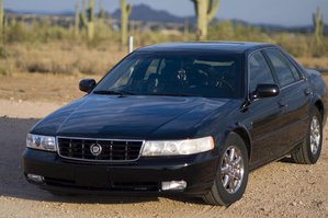 cadillac-sts-12.jpg (2220 просмотров) <a class='original' href='./download/file.php?id=38501&mode=view' target=_blank>Загрузить оригинал (147.83 КБ)</a>