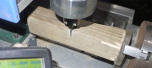 тестировал прикрепив самодельную планшайбу к бруску, брусок в патрон, прижал в центре задней бабкой. (3467 просмотров) <a class='original' href='./download/file.php?id=39020&mode=view' target=_blank>Загрузить оригинал (287.13 КБ)</a>