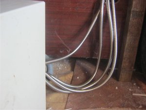 Поставил  &quot;бронешланги&quot;  от сантех душа- очень дешевое , крепкое и гибкое ( гибкое в прямом смысле) решение, советую (3443 просмотра) <a class='original' href='./download/file.php?id=39987&mode=view' target=_blank>Загрузить оригинал (94.85 КБ)</a>