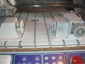 Макет рабочий, нужно  делать корпус крепкий , токарный патрон, бабку заднюю...денег нет, да и в общем незачем.. (3432 просмотра) <a class='original' href='./download/file.php?id=39998&mode=view' target=_blank>Загрузить оригинал (114.27 КБ)</a>