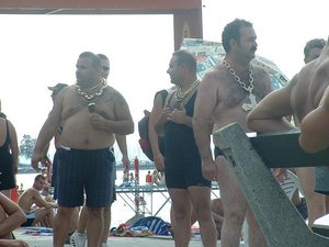 Цыгане на море.jpg (1562 просмотра) <a class='original' href='./download/file.php?id=42037&mode=view' target=_blank>Загрузить оригинал (69.4 КБ)</a>