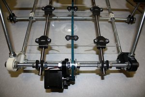 RepRap Mendel в сборе ось X (2348 просмотров) <a class='original' href='./download/file.php?id=4287&mode=view' target=_blank>Загрузить оригинал (223.69 КБ)</a>