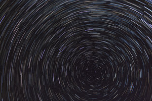 Startrails.jpg (3053 просмотра) <a class='original' href='./download/file.php?id=44635&mode=view' target=_blank>Загрузить оригинал (2.52 МБ)</a>