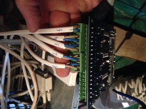 Фото подключения шд и питания к мозгам (3977 просмотров) <a class='original' href='./download/file.php?id=45696&mode=view' target=_blank>Загрузить оригинал (1.75 МБ)</a>