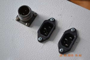 Закрепил разъемы на ИБП и входной разъем (2579 просмотров) <a class='original' href='./download/file.php?id=46767&mode=view' target=_blank>Загрузить оригинал (203.84 КБ)</a>