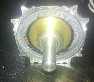 Снял передний фланец с вала диаметром 9 мм (6054 просмотра) <a class='original' href='./download/file.php?id=4951&mode=view' target=_blank>Загрузить оригинал (112.83 КБ)</a>