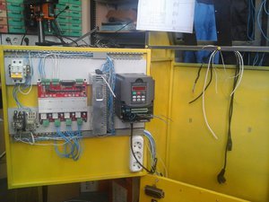 Пульт в процессе монтажа (7142 просмотра) <a class='original' href='./download/file.php?id=50689&mode=view' target=_blank>Загрузить оригинал (281.53 КБ)</a>