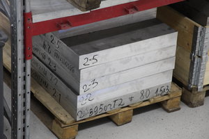 Крупнее. Обратите внимание, что это мы так подписываем заготовки по требованию заказчиков. Согласно карты резки. Т.к. металл с УЗК идёт, это необходимо. (7111 просмотров) <a class='original' href='./download/file.php?id=50894&mode=view' target=_blank>Загрузить оригинал (5.96 МБ)</a>