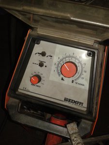 KEMPPI KEMPOMAT 2500 (3329 просмотров) <a class='original' href='./download/file.php?id=51740&sid=56865eb6ecfcb342fd5305aa90fbc72a&mode=view' target=_blank>Загрузить оригинал (1.48 МБ)</a>