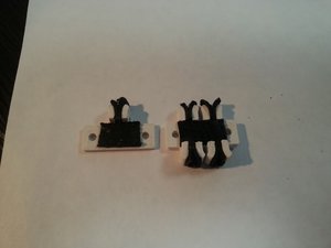 Каретка на два провода (слева старая каретка) (8184 просмотра) <a class='original' href='./download/file.php?id=54869&mode=view' target=_blank>Загрузить оригинал (43.87 КБ)</a>