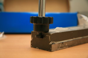 Стойка входит в основание штатива (7798 просмотров) <a class='original' href='./download/file.php?id=5610&mode=view' target=_blank>Загрузить оригинал (75.07 КБ)</a>