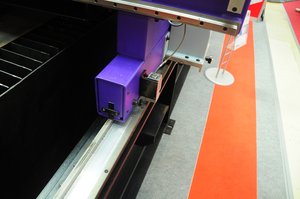 стальной рельс на плазморезке.JPG (14400 просмотров) <a class='original' href='./download/file.php?id=5710&mode=view' target=_blank>Загрузить оригинал (306.2 КБ)</a>