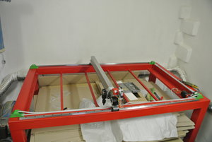 лазерная труба будет расположена над двигателем слева в металлическом коробе (8150 просмотров) <a class='original' href='./download/file.php?id=57905&mode=view' target=_blank>Загрузить оригинал (4.44 МБ)</a>