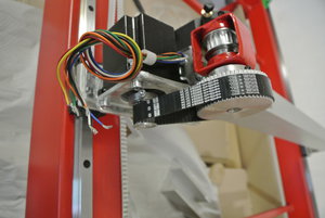 этот двиг крепил с помощью алюминиевой пластины 5мм, +подогнул ей края для уверенности (8150 просмотров) <a class='original' href='./download/file.php?id=57908&mode=view' target=_blank>Загрузить оригинал (4.92 МБ)</a>