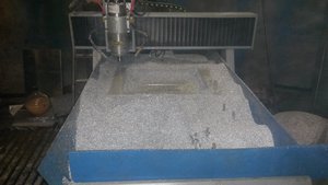 После 10 часов черновой обработки ( мешок стружки убрал уже ) (5999 просмотров) <a class='original' href='./download/file.php?id=59173&mode=view' target=_blank>Загрузить оригинал (1.93 МБ)</a>