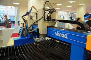 ось Z на станке плазменной резки .JPG (14328 просмотров) <a class='original' href='./download/file.php?id=6003&mode=view' target=_blank>Загрузить оригинал (651.14 КБ)</a>