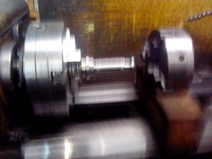 гайку откручивали в 2 патронах(фото смазалось,но принцип понятен) (3860 просмотров) <a class='original' href='./download/file.php?id=60274&mode=view' target=_blank>Загрузить оригинал (440.12 КБ)</a>