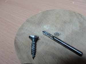 Саморез (5520 просмотров) <a class='original' href='./download/file.php?id=61447&sid=55661d8ee038179a6013d7a3f50327fd&mode=view' target=_blank>Загрузить оригинал (3.91 МБ)</a>