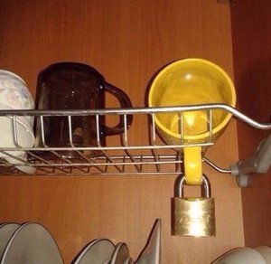 Кухня в общаге (1338 просмотров) <a class='original' href='./download/file.php?id=64158&mode=view' target=_blank>Загрузить оригинал (61.55 КБ)</a>