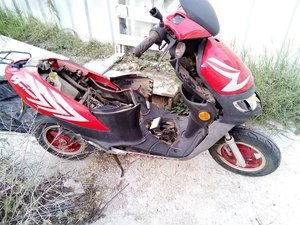 уже начали ковырять, и я додумался начать фотографировать (3340 просмотров) <a class='original' href='./download/file.php?id=64872&mode=view' target=_blank>Загрузить оригинал (401.89 КБ)</a>