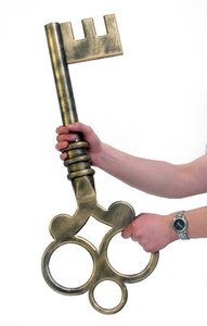 20080515145712_giant_gold_key_prop.jpg (12048 просмотров) <a class='original' href='./download/file.php?id=66245&mode=view' target=_blank>Загрузить оригинал (46.36 КБ)</a>