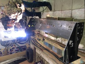 Идут сварные работы (3238 просмотров) <a class='original' href='./download/file.php?id=68385&mode=view' target=_blank>Загрузить оригинал (2.28 МБ)</a>