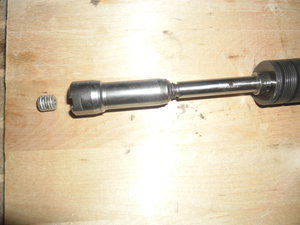 наконечник расклинивает лепестки в конусе<br />чтоб не открутился контрится болтиком с внутренним 6 гранником (3208 просмотров) <a class='original' href='./download/file.php?id=73960&sid=587d1875434dd40e0638a5051d8f2f52&mode=view' target=_blank>Загрузить оригинал (2.75 МБ)</a>