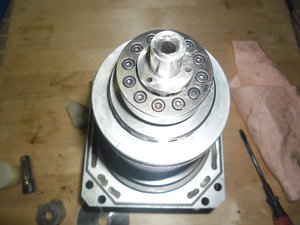 12 винтиков м3<br />ограничивают шомпол сверху<br />чтоб поставить колечко пришлось поджать шомпол z осью станка<br />моих 70кг не хватило (3176 просмотров) <a class='original' href='./download/file.php?id=73994&sid=587d1875434dd40e0638a5051d8f2f52&mode=view' target=_blank>Загрузить оригинал (2.63 МБ)</a>