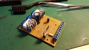 Слишком много перемычек, следующие версии буду делать на фоторезисте и 2-х стороннем текстолите (2892 просмотра) <a class='original' href='./download/file.php?id=76178&mode=view' target=_blank>Загрузить оригинал (467.24 КБ)</a>