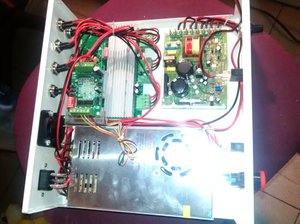 Внутренности контроллера 1 (2156 просмотров) <a class='original' href='./download/file.php?id=76692&mode=view' target=_blank>Загрузить оригинал (266.74 КБ)</a>