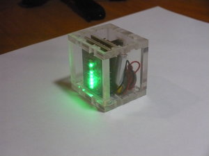 выточенный мерцающий POV кубик_1 (вид спереди) (17651 просмотр) <a class='original' href='./download/file.php?id=7679&sid=33ee8c6bac1f3350864f1a7843d2b05b&mode=view' target=_blank>Загрузить оригинал (2.16 МБ)</a>