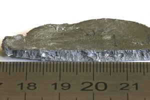 Фото стенки корпуса из АК12ПЧ (вторички) раковины видны. За качество снимка отвечаю, можно увеличить и посмотреть крупно. Это не на айхрень снято. (3670 просмотров) <a class='original' href='./download/file.php?id=77182&mode=view' target=_blank>Загрузить оригинал (3.4 МБ)</a>