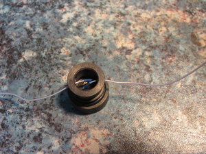 паяем провода и вставляем в переходник (3810 просмотров) <a class='original' href='./download/file.php?id=78824&mode=view' target=_blank>Загрузить оригинал (2.84 МБ)</a>