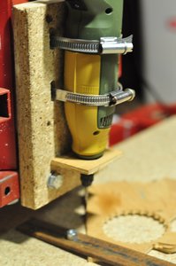 крепление шейки фрезера самодельный cnc станок (9768 просмотров) <a class='original' href='./download/file.php?id=793&mode=view' target=_blank>Загрузить оригинал (472.57 КБ)</a>