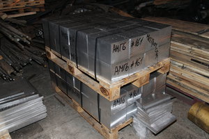 Нарезка плит АМГ6 =161мм на &quot;кубики&quot;. После резки упаковываем на европаллеты. (4881 просмотр) <a class='original' href='./download/file.php?id=80269&mode=view' target=_blank>Загрузить оригинал (10.5 МБ)</a>