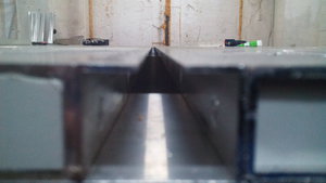 импровизированный Т-слот из уголков приклёпанных к трубам. (4903 просмотра) <a class='original' href='./download/file.php?id=81558&mode=view' target=_blank>Загрузить оригинал (2.09 МБ)</a>