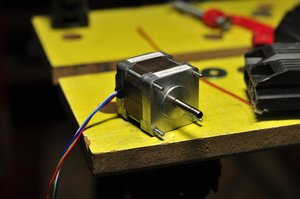 шаговый двигатель элион 200.JPG (12516 просмотров) <a class='original' href='./download/file.php?id=818&mode=view' target=_blank>Загрузить оригинал (441.13 КБ)</a>