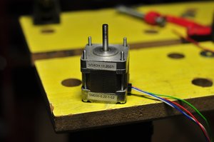 шаговый двигатель элион 200.0,22.JPG (12514 просмотров) <a class='original' href='./download/file.php?id=820&mode=view' target=_blank>Загрузить оригинал (403.07 КБ)</a>