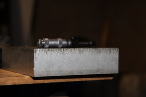 Кусок алюминиевой плиты со стороны гидрорезки (3096 просмотров) <a class='original' href='./download/file.php?id=82364&mode=view' target=_blank>Загрузить оригинал (5.08 МБ)</a>