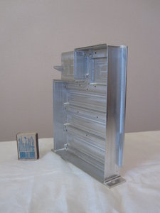 Бывшая алюминиевая плита, АМГ6. Фото предоставил сам Александр Кулешов (4535 просмотров) <a class='original' href='./download/file.php?id=82471&mode=view' target=_blank>Загрузить оригинал (2.45 МБ)</a>