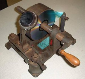 CD.jpg (1751 просмотр) <a class='original' href='./download/file.php?id=83759&mode=view' target=_blank>Загрузить оригинал (27.65 КБ)</a>