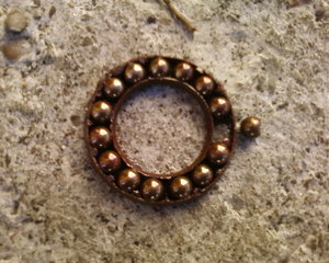 обкусанный шарик (5435 просмотров) <a class='original' href='./download/file.php?id=8453&mode=view' target=_blank>Загрузить оригинал (295.45 КБ)</a>