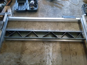 Проваренная балка портала с рёбрами жесткости (2760 просмотров) <a class='original' href='./download/file.php?id=85939&sid=eff467afa3e4d400145697ded3676d11&mode=view' target=_blank>Загрузить оригинал (2.23 МБ)</a>