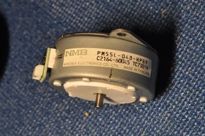 шаговик от принтера для чпу станка.JPG (6694 просмотра) <a class='original' href='./download/file.php?id=865&sid=f62bdc9bee2ae8de07f8a2145f0f2ae0&mode=view' target=_blank>Загрузить оригинал (553.43 КБ)</a>