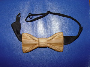 Бабочка сыну на выпускной (6666 просмотров) <a class='original' href='./download/file.php?id=86608&mode=view' target=_blank>Загрузить оригинал (2.28 МБ)</a>