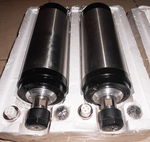 Шпиндели 2шт.jpg (4647 просмотров) <a class='original' href='./download/file.php?id=86707&mode=view' target=_blank>Загрузить оригинал (194.7 КБ)</a>