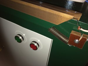 Крепление и натяжка струны, временное, делалось ля пробы, провода просто накинуты :) (3132 просмотра) <a class='original' href='./download/file.php?id=88043&mode=view' target=_blank>Загрузить оригинал (1.88 МБ)</a>